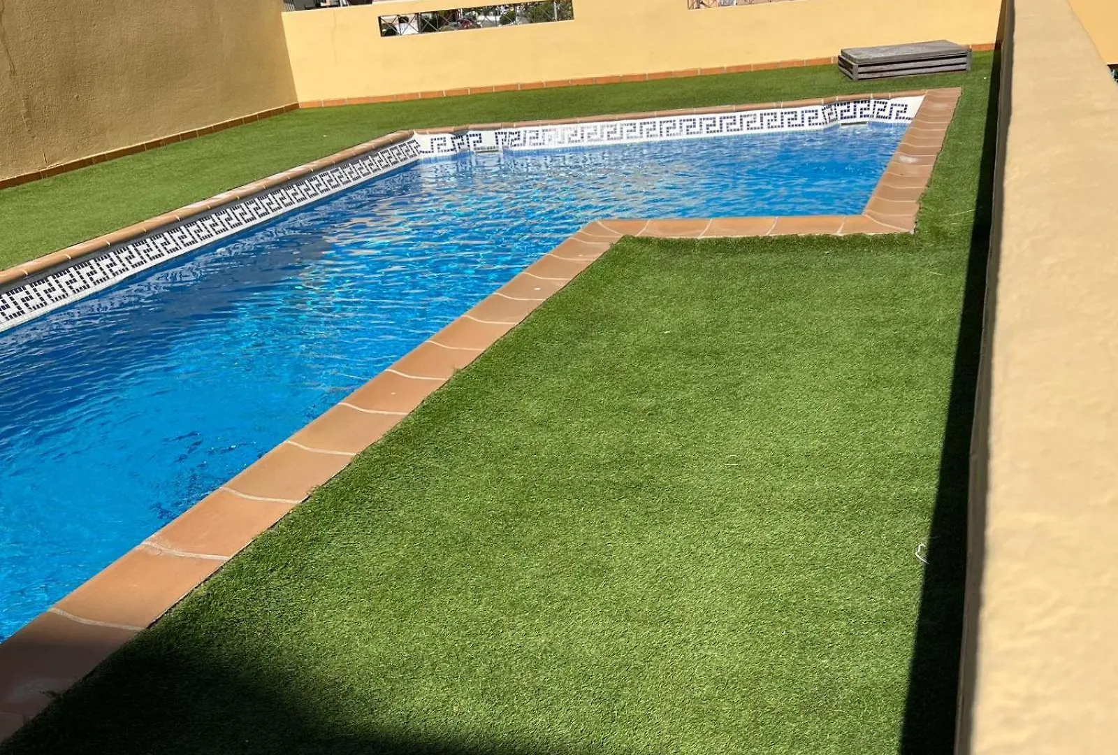 Penthouse, Solarium Sunshine & Pool Apartment Torremolinos Spain